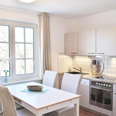 Holiday home Luv & Lee Comfortable